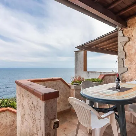 Holiday home Quadri 8 *
