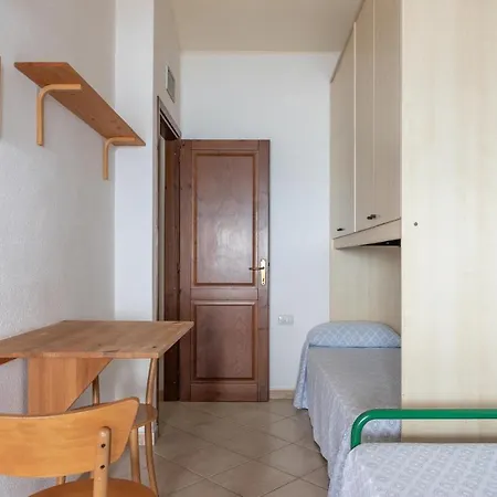 Holiday home Quadri 8 *